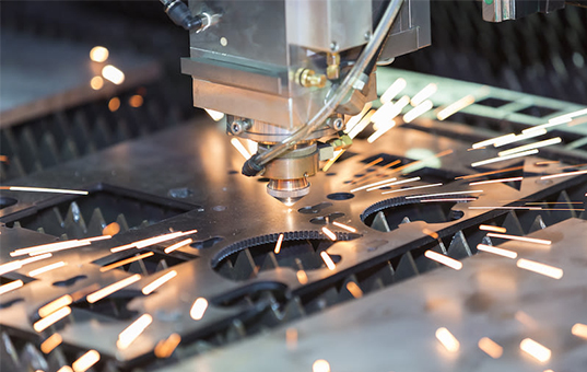 Procesos y terminología comunes en la fabricación moderna de chapa metálica