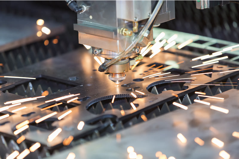 Servicios personalizados de fabricaci&oacute;n de chapa en l&iacute;nea