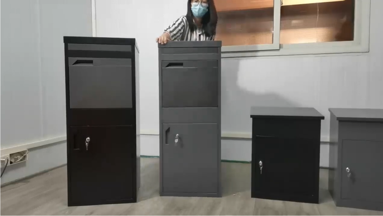 Caja para paquetes Se pueden abrir las puertas delantera y trasera.