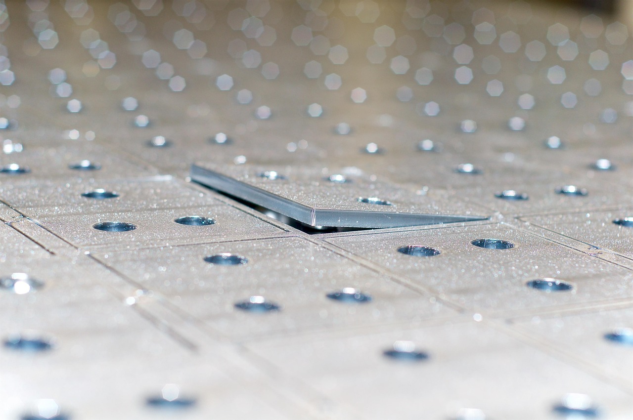 Cómo elegir el recinto de chapa adecuado para su proyecto？